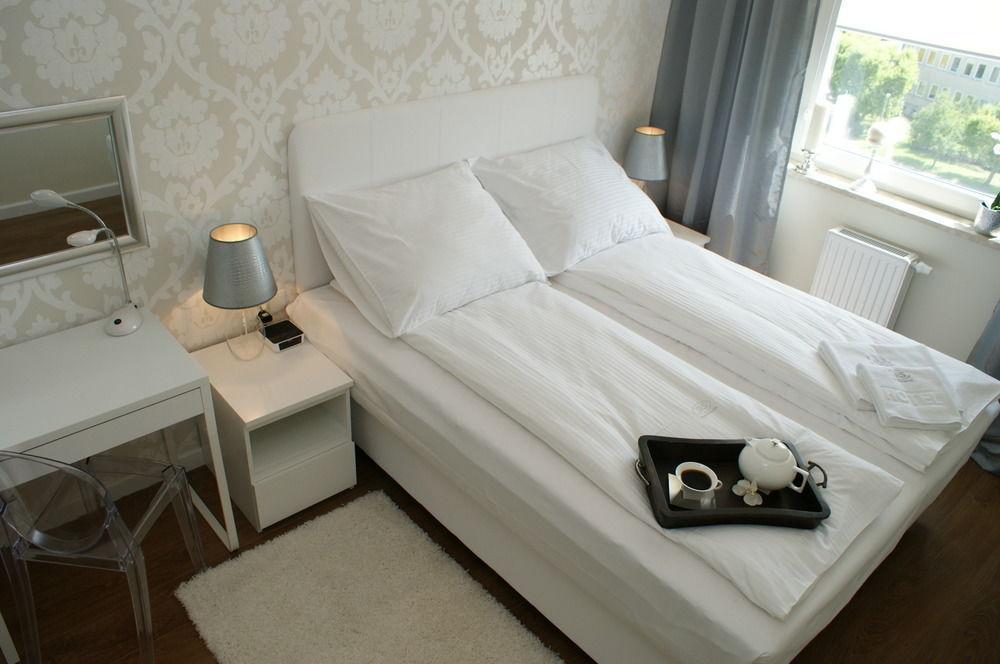 Irs Royal Apartments Apartamenty Irs Aviator Danzica Esterno foto