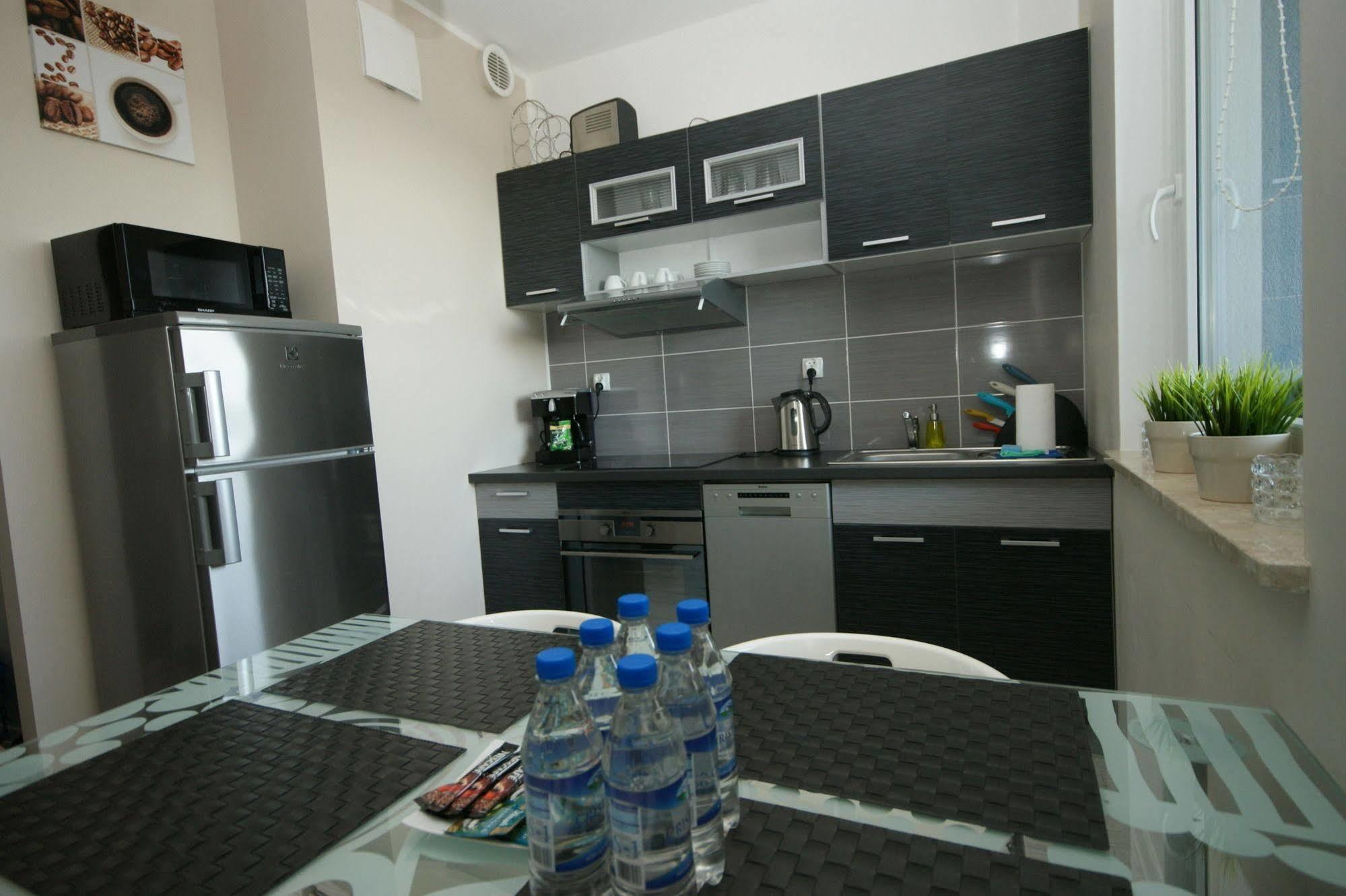 Irs Royal Apartments Apartamenty Irs Aviator Danzica Esterno foto