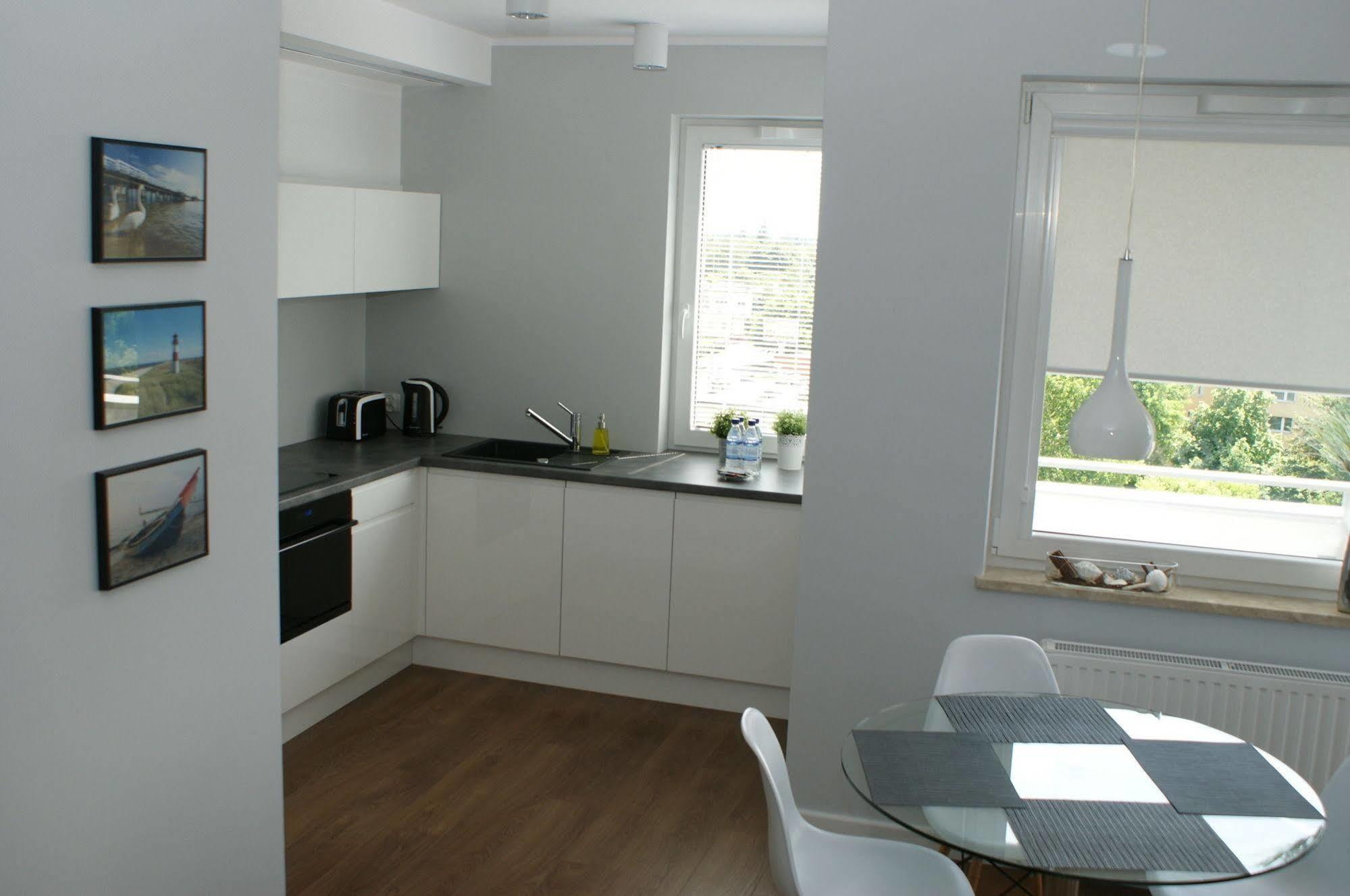 Irs Royal Apartments Apartamenty Irs Aviator Danzica Esterno foto